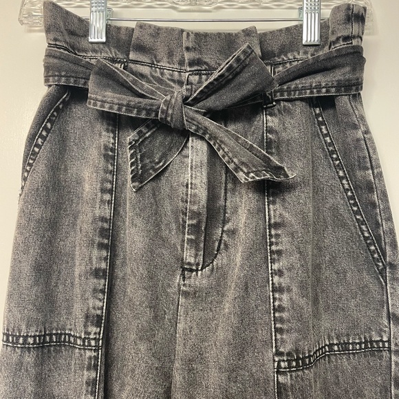 BB Dakota (Steve Madden) "Wash & Learn" Paperbag Waist Dark Grey Jeans Size 4 - Picture 3 of 9